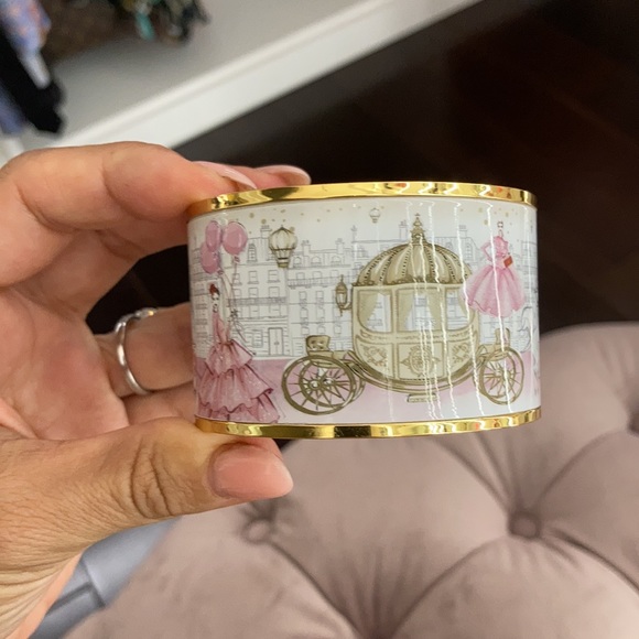 Authentic Megan Hess bracelet - Picture 2 of 4